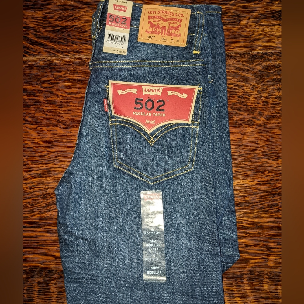 NWT Levi 502 Regular Taper Distressed BOY sz 10 25x25 Jean DW